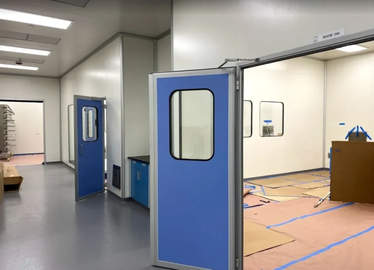 Cách lắp cửa panel: Quy trình chi tiết và những lưu ý khi thi công phòng sạch chính hãng