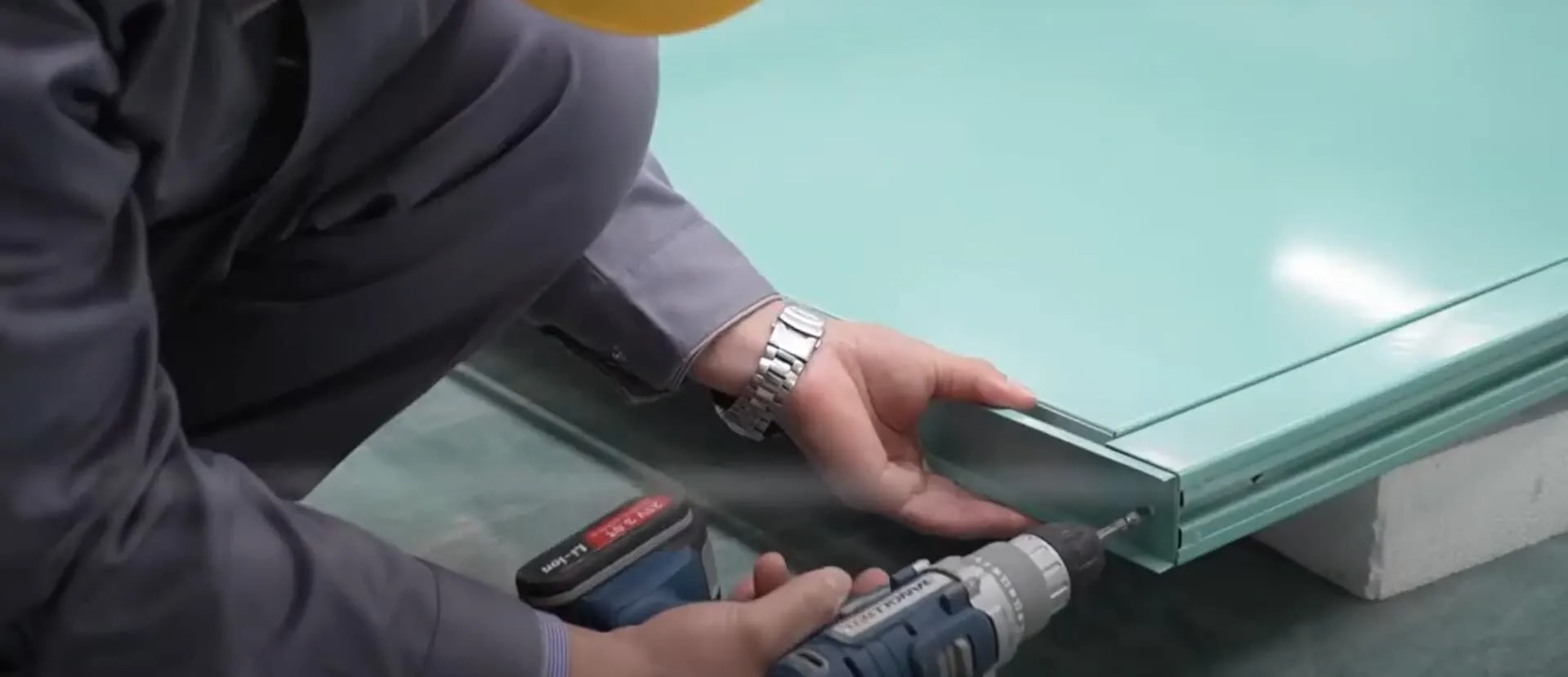nhung-loi-sai-thuong-gap-nhat-trong-cach-lap-cua-panel-va-giai-phap-khac-phuc