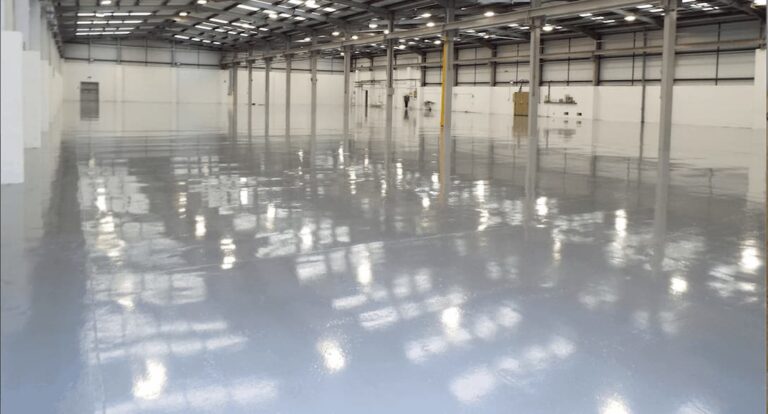 Sơn Phủ Polyurethane Gốc Nước: Đặc Tính, Ứng Dụng, Quy Trình Thi Công, Lưu ý & Gợi Ý Đơn Vị Uy Tín phòng sạch chính hãng
